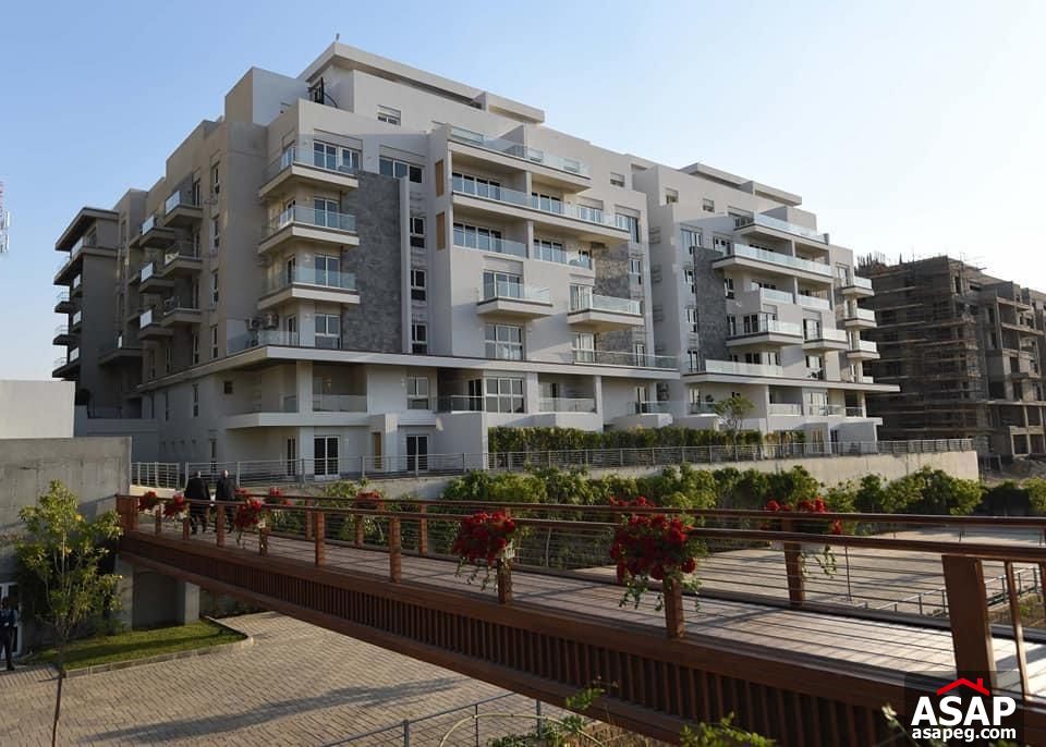 Apartment for Sale in Mountain View Compound