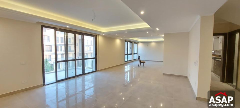 Triplex for Rent in Eastown Compound Triplex for Rent in Eastown Compound