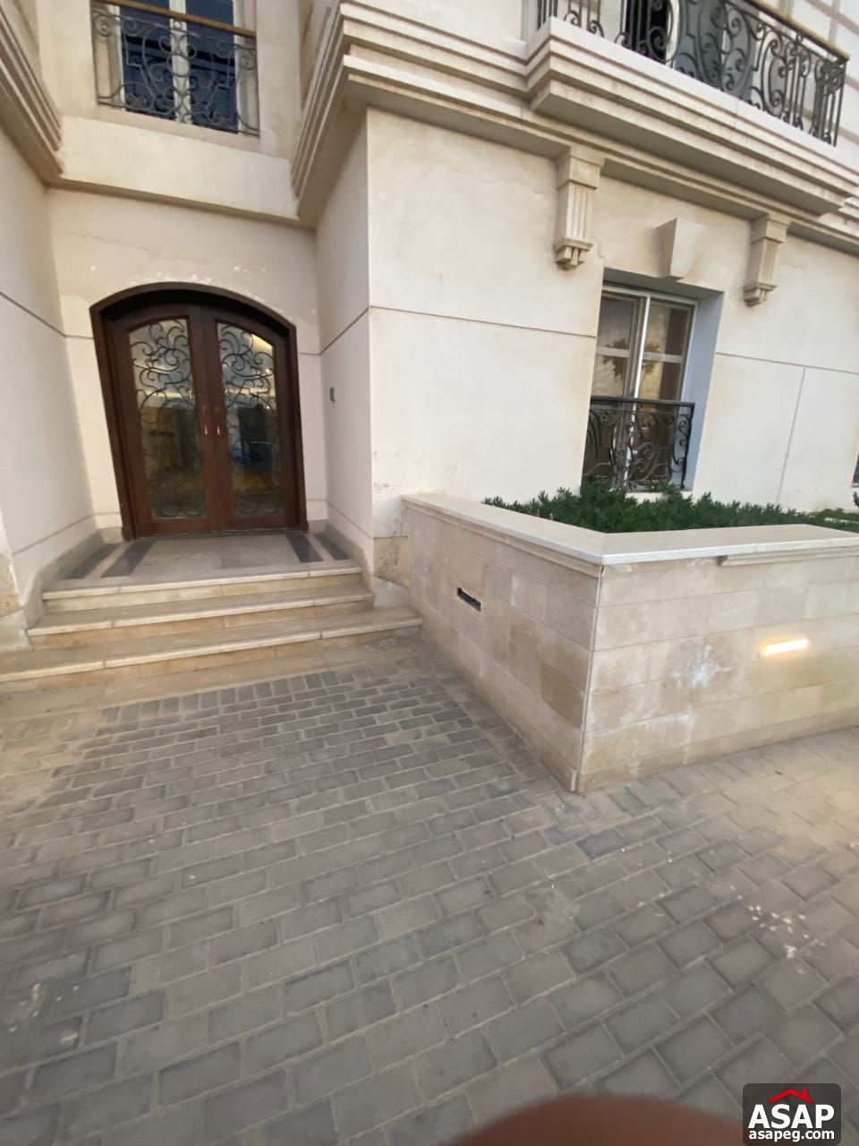 Finished Ground Floor for Sale in Hyde Park Finished Ground Floor for Sale in Hyde Park