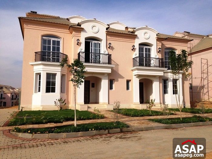 townhouse at Layan new cairo with hot price