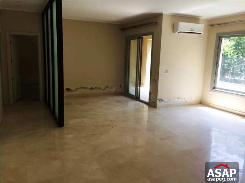 Apartment with Garden in Village Gate for Rent Apartment with Garden in Village Gate for Rent