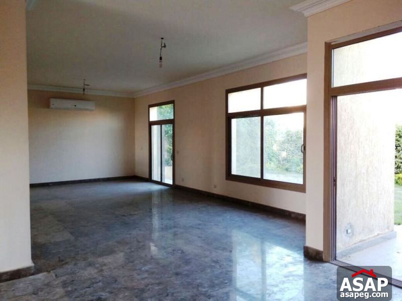 Town House for Rent in Sheikh Zayed