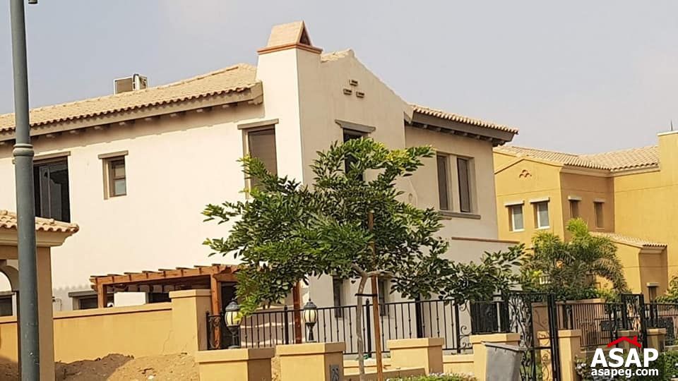 For Rent Villa in Mivida Emaar