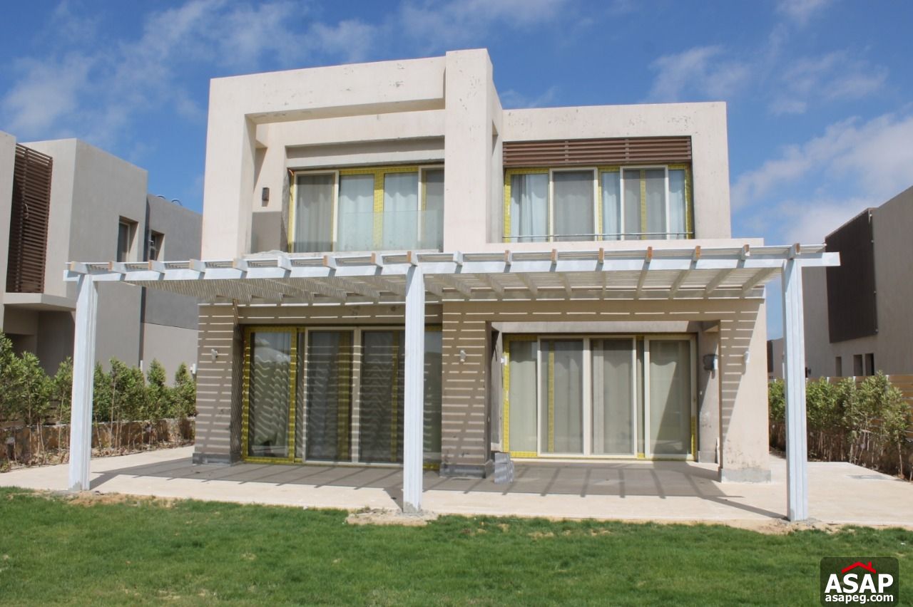 Stand Alone with Big Garden for Sale in North Coast