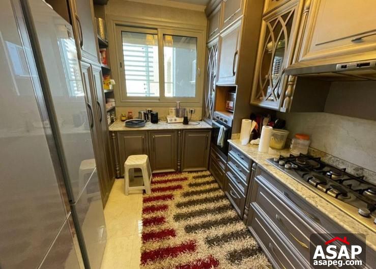 Duplex with Garden for Sale in Village Gate