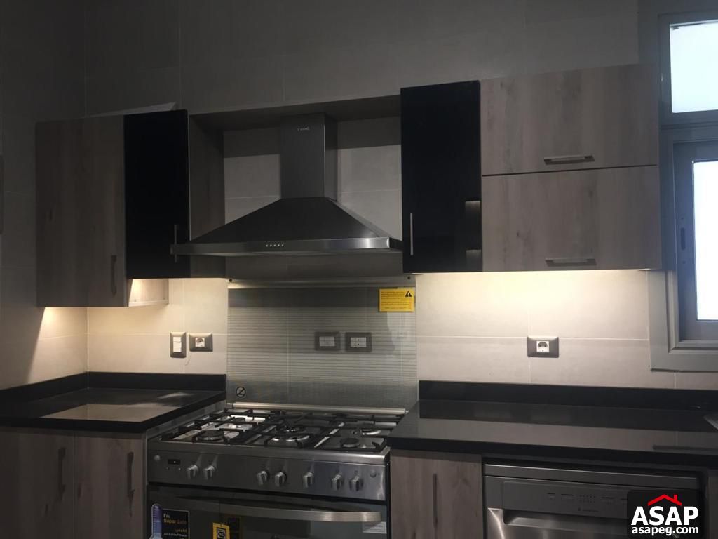 Penthouse for Rent in Village Gate