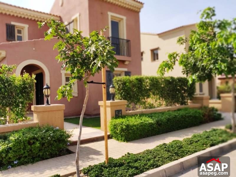 Stand Alone villa with Big Garden in Mivida for Rent