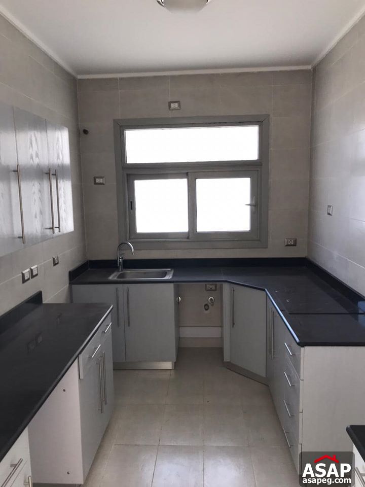 Studio for Rent in Village Gate