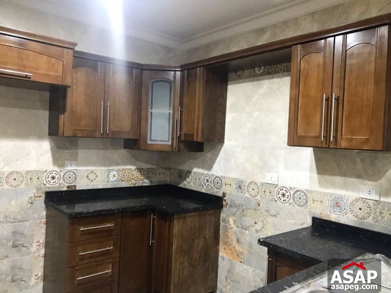 Apartment with Garden for Rent in Eastown Apartment with Garden for Rent in Eastown