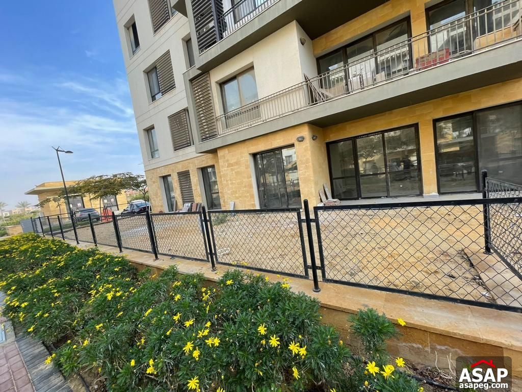 Apartment with Garden for Rent in Eastown Apartment with Garden for Rent in Eastown