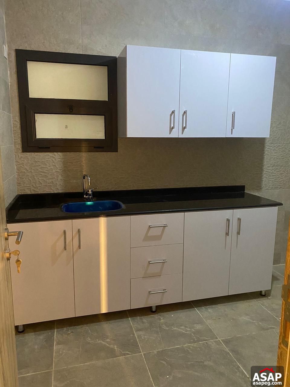 Apartment for Rent in Fifth Square Apartment for Rent in Fifth Square