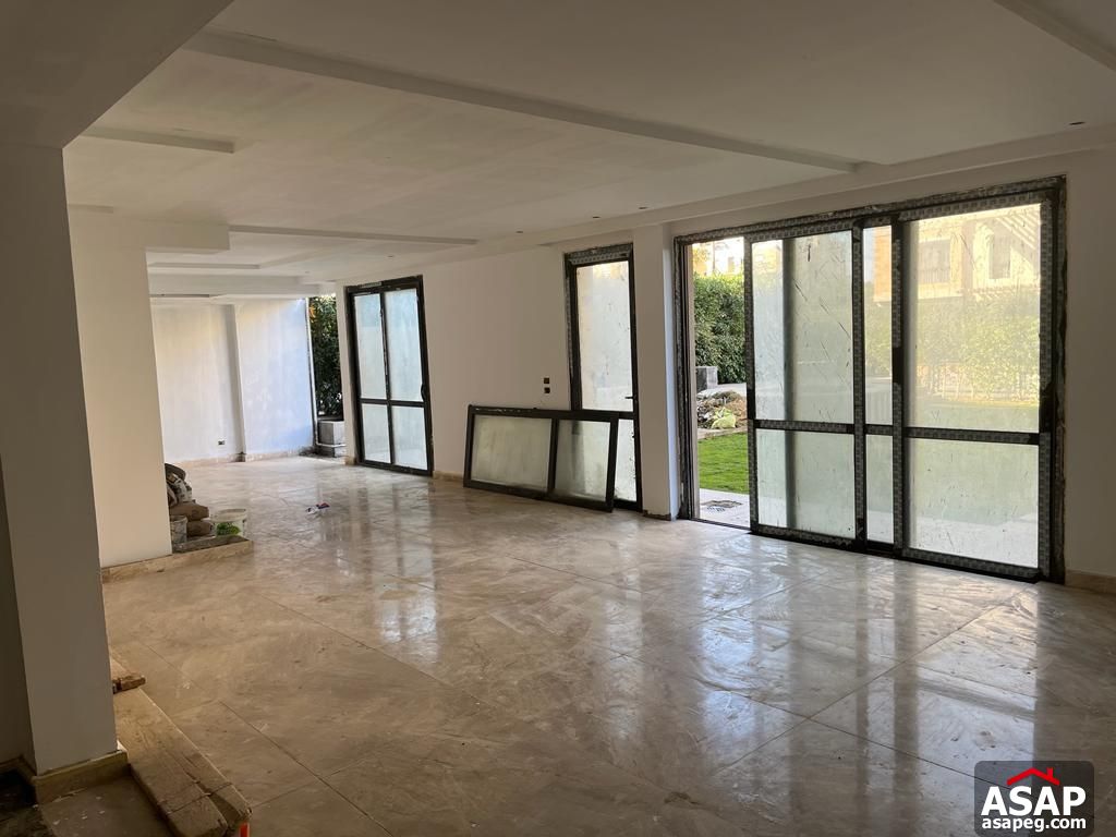 Duplex with Garden for Sale in Eastown