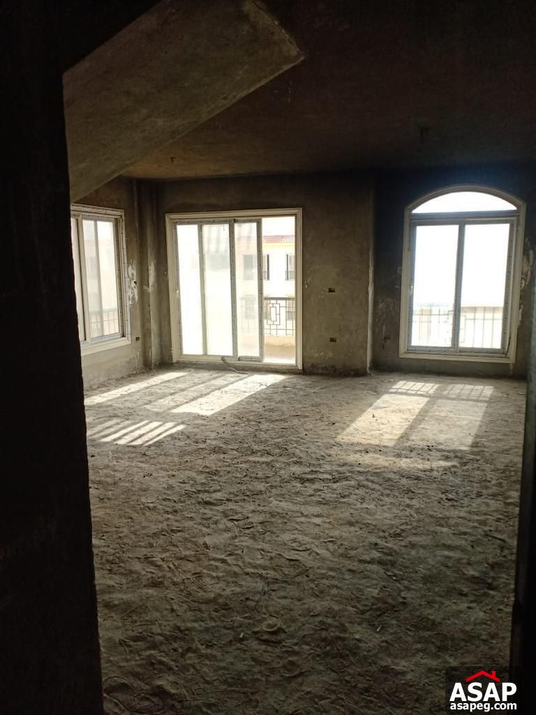 Penthouse for Sale in Stone Residence Compound Penthouse for Sale in Stone Residence Compound