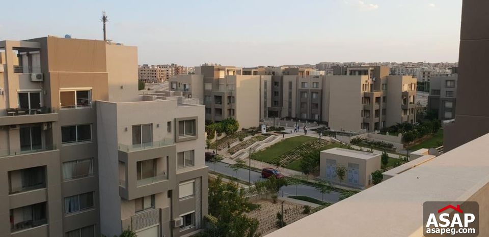 Penthouse for Rent in Village Gate Compound