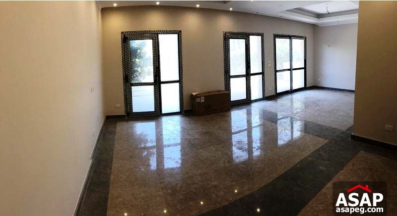 Apartment with Garden for Rent in Westown Apartment with Garden for Rent in Westown