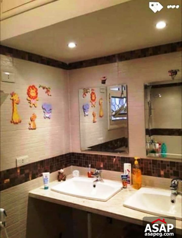 Ultra Modern Apartment in Beverly Hills