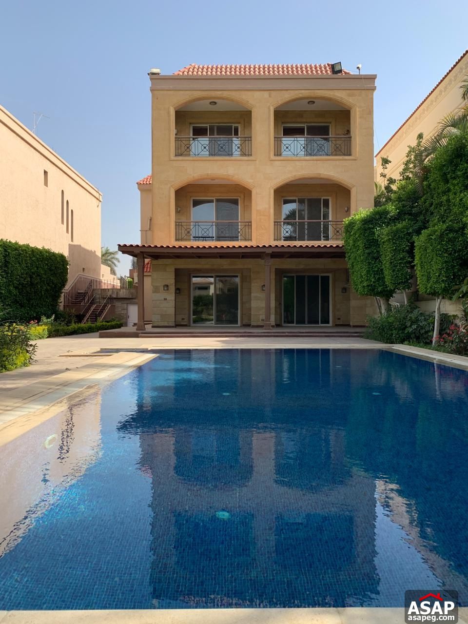 Villa with Golf View for Sale in Mirage Compound Villa with Golf View for Sale in Mirage Compound