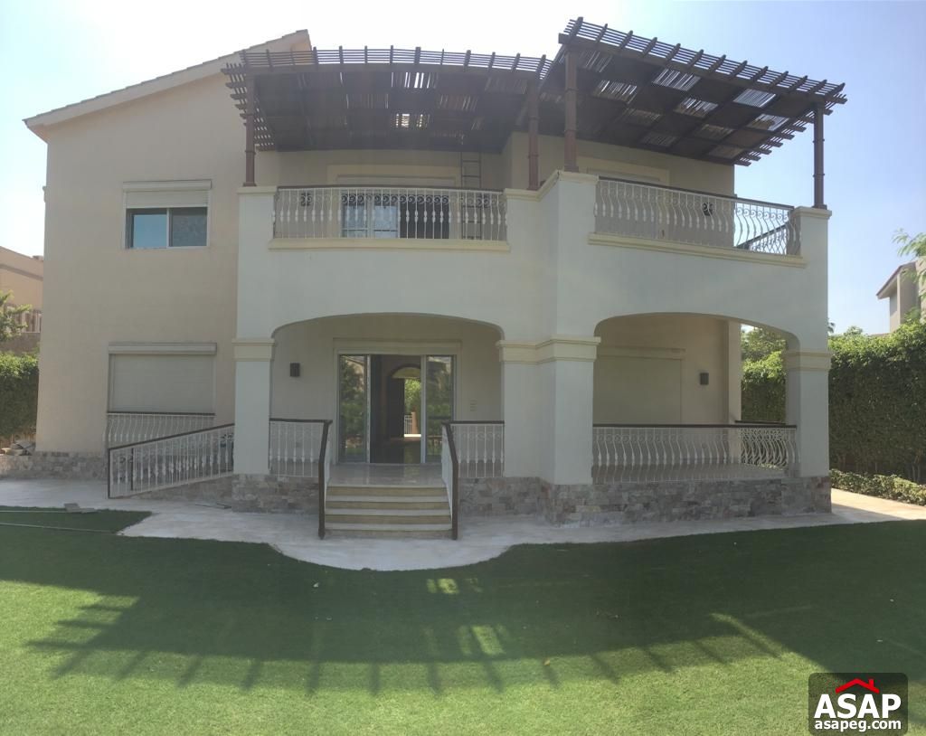 Villa for Rent in New Cairo compounds - Swan Lake