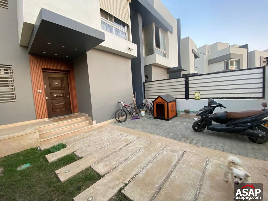 Finished Town House for Sale in Hyde Park Finished Town House for Sale in Hyde Park