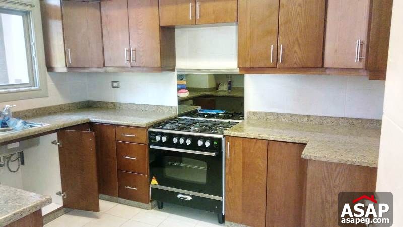 Duplex with Garden for Rent in Village Gate