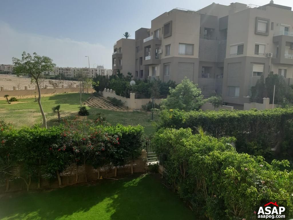 Apartment for Rent in Village Gate Compound