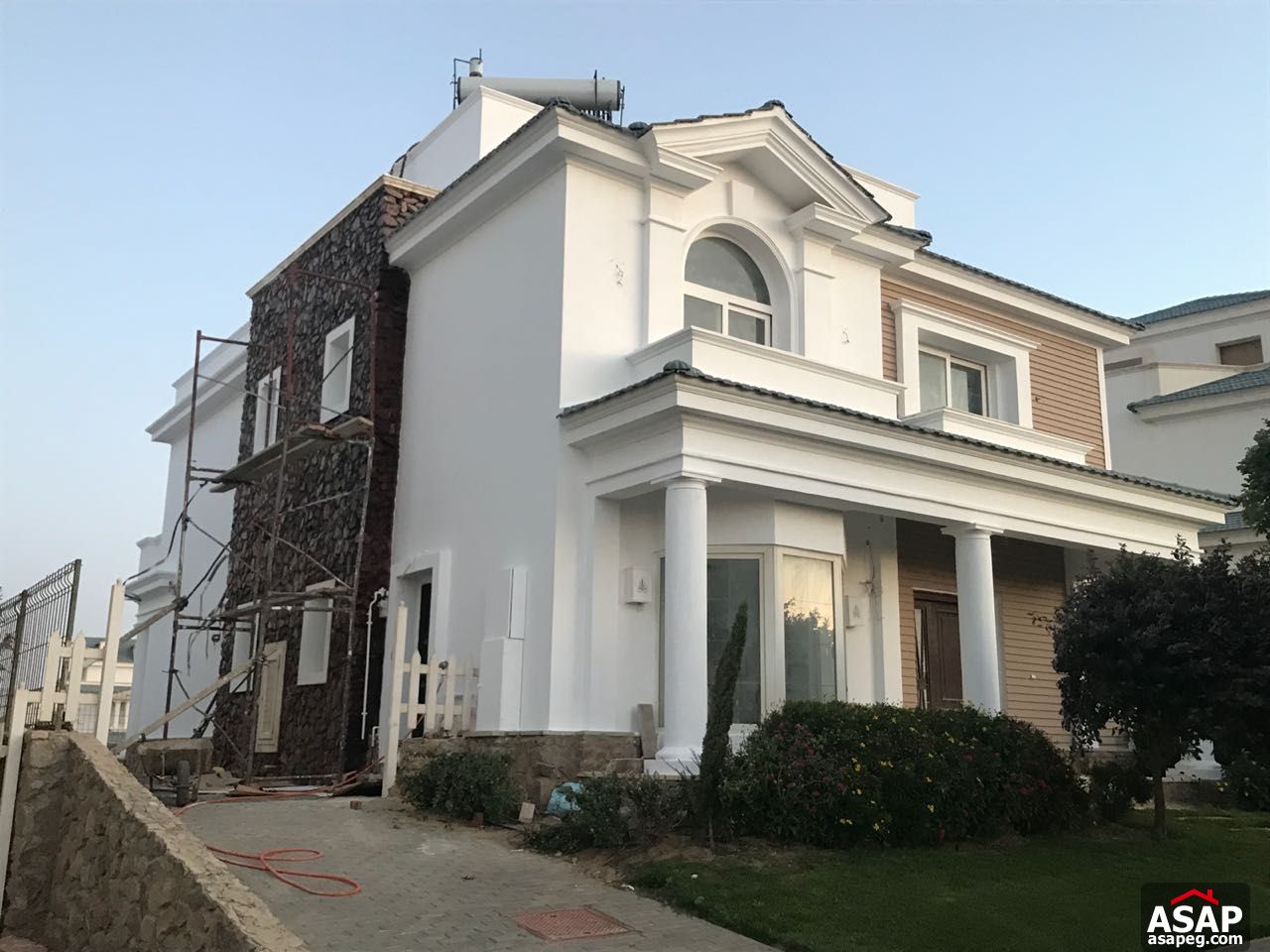 Villa with Garden for Rent in Mountain View 2 Villa with Garden for Rent in Mountain View 2