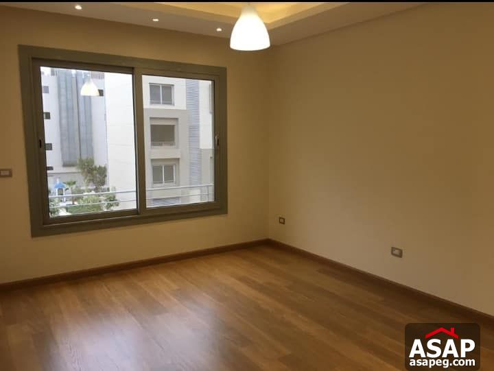 Duplex with Garden for Rent in Village Avenue Duplex with Garden for Rent in Village Avenue