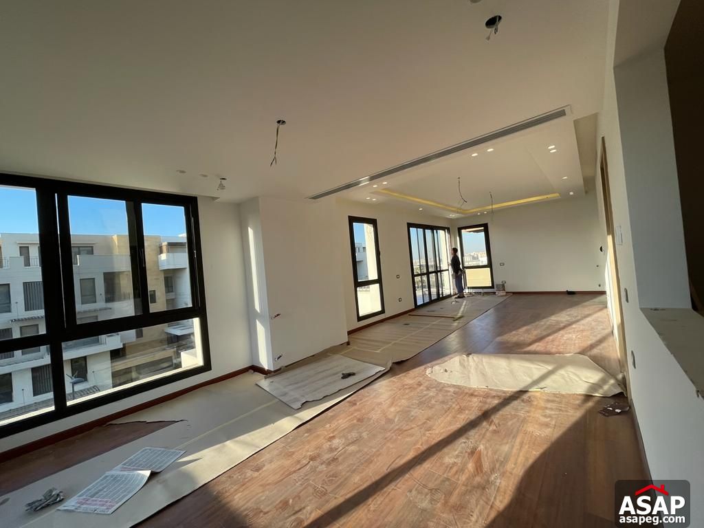 Triplex for Rent in Eastown Compound