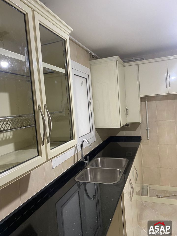 Apartment with Landscape View for Rent in Hyde Park Apartment with Landscape View for Rent in Hyde Park