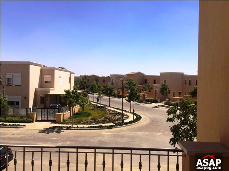 Ultra Modern Villa with Private Garden in New Cairo