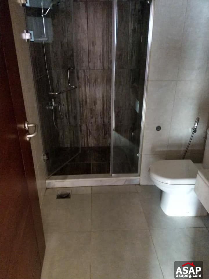 Apartment for Rent in Eastown Compoud