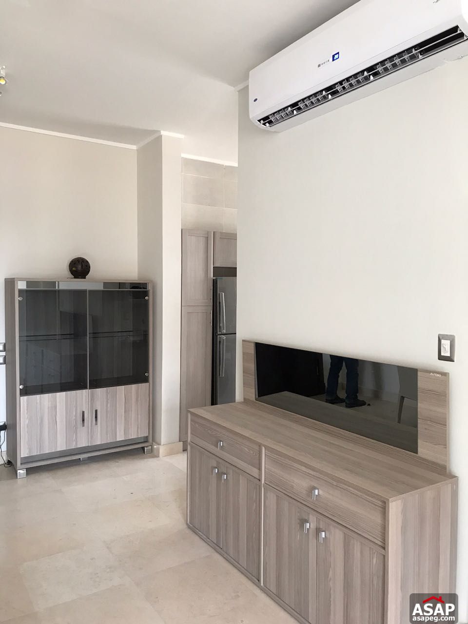 Furnished Studio for Rent in Village Gate