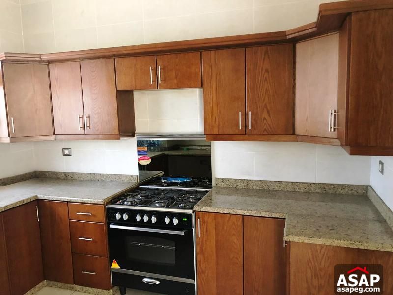 Duplex with Garden in Village Gate Compound