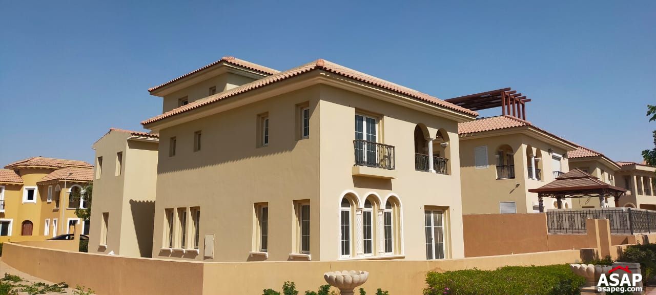 Stand Alone Villa for Sale in Hyde Park Stand Alone Villa for Sale in Hyde Park