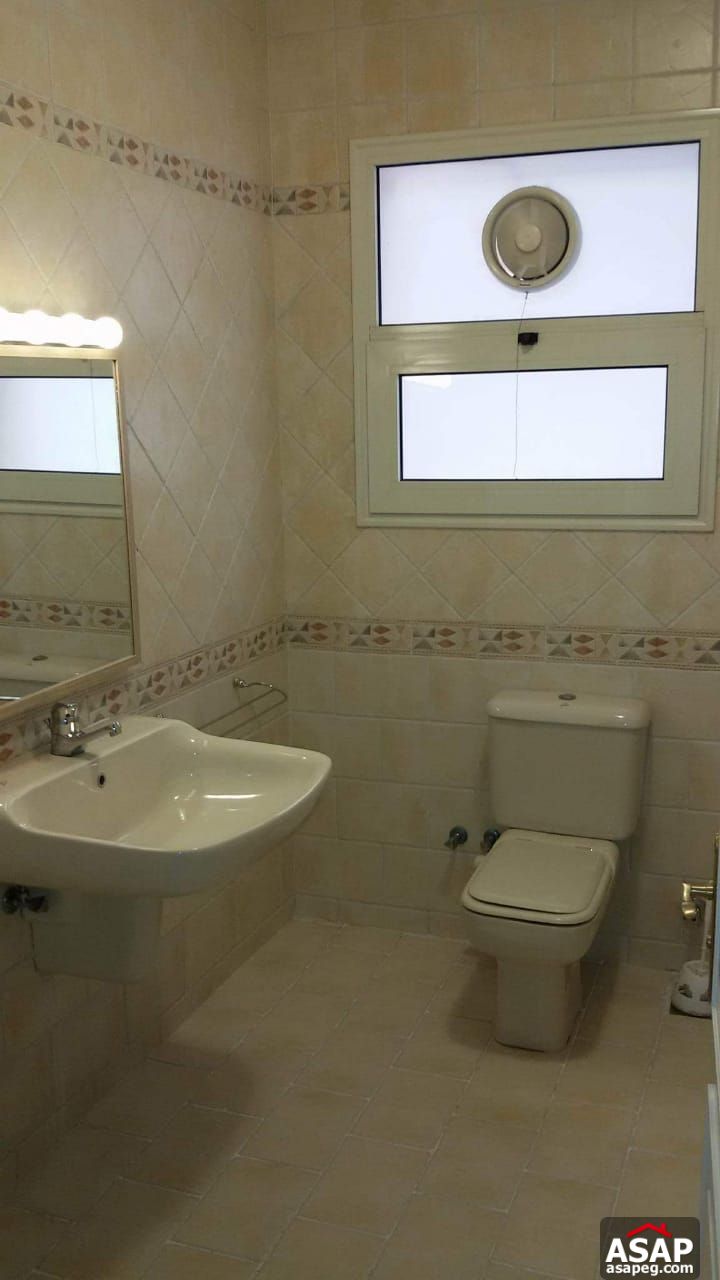 Apartment with Big Garden in Katameya Heights