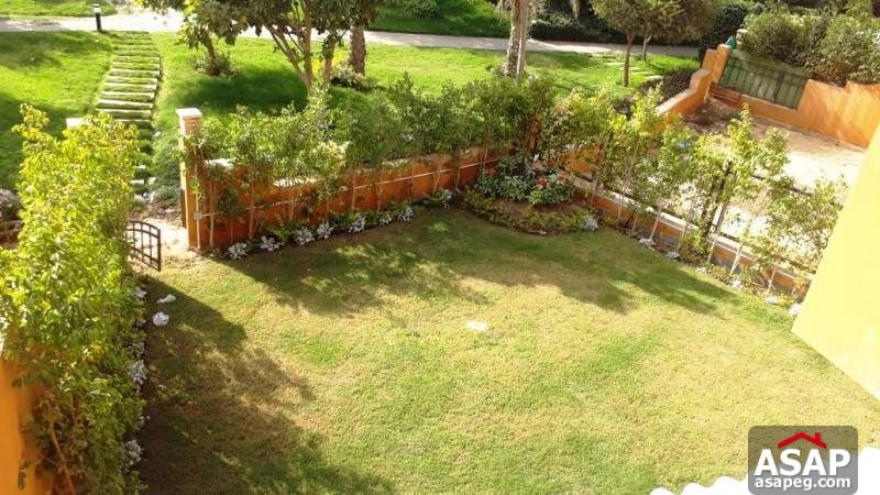 Twin House with Private Garden in Dyar Compound Twin House with Private Garden in Dyar Compound