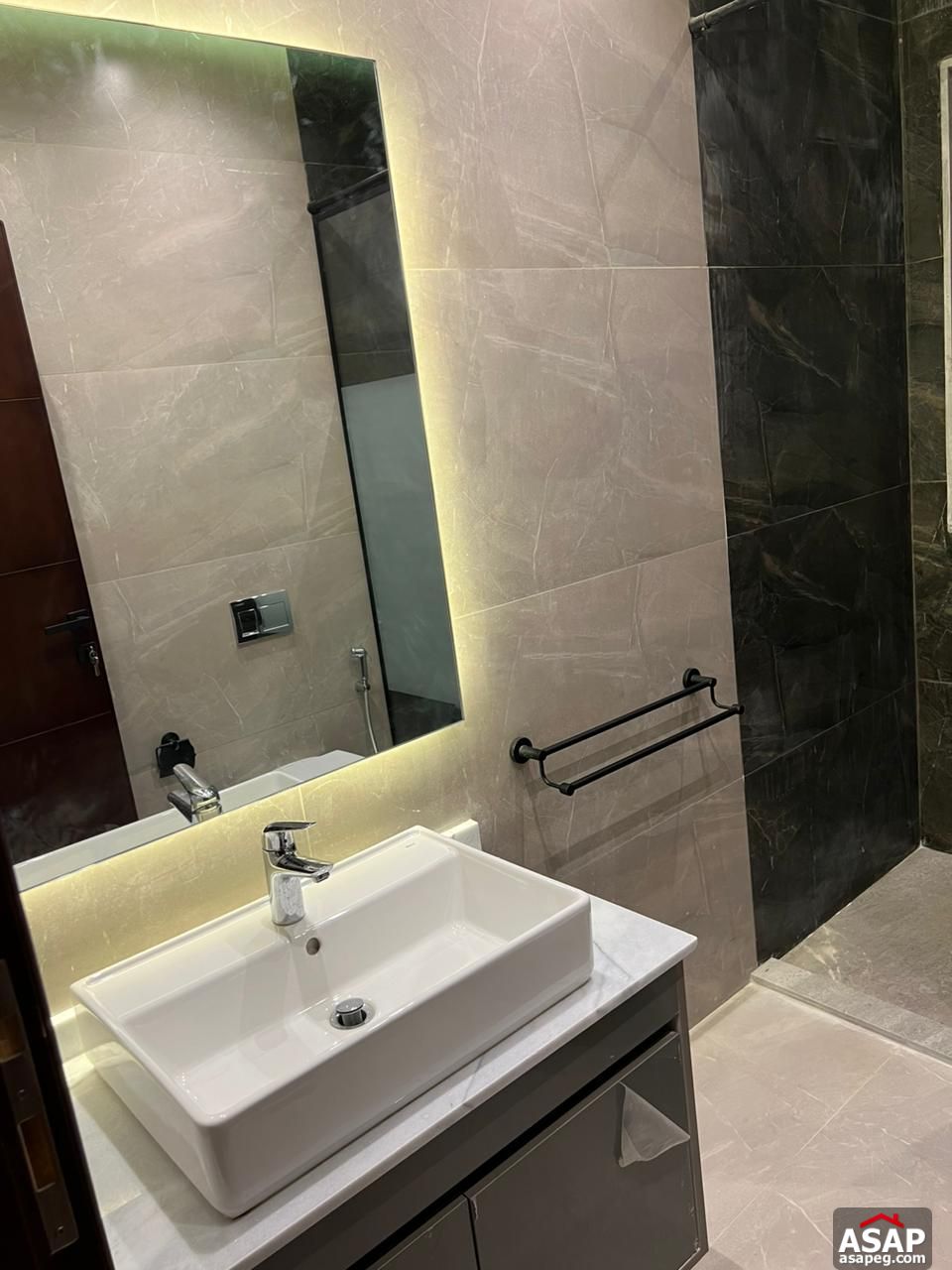 Fully Finished Apartment for Sale in Lake View Residence Fully Finished Apartment for Sale in Lake View Residence