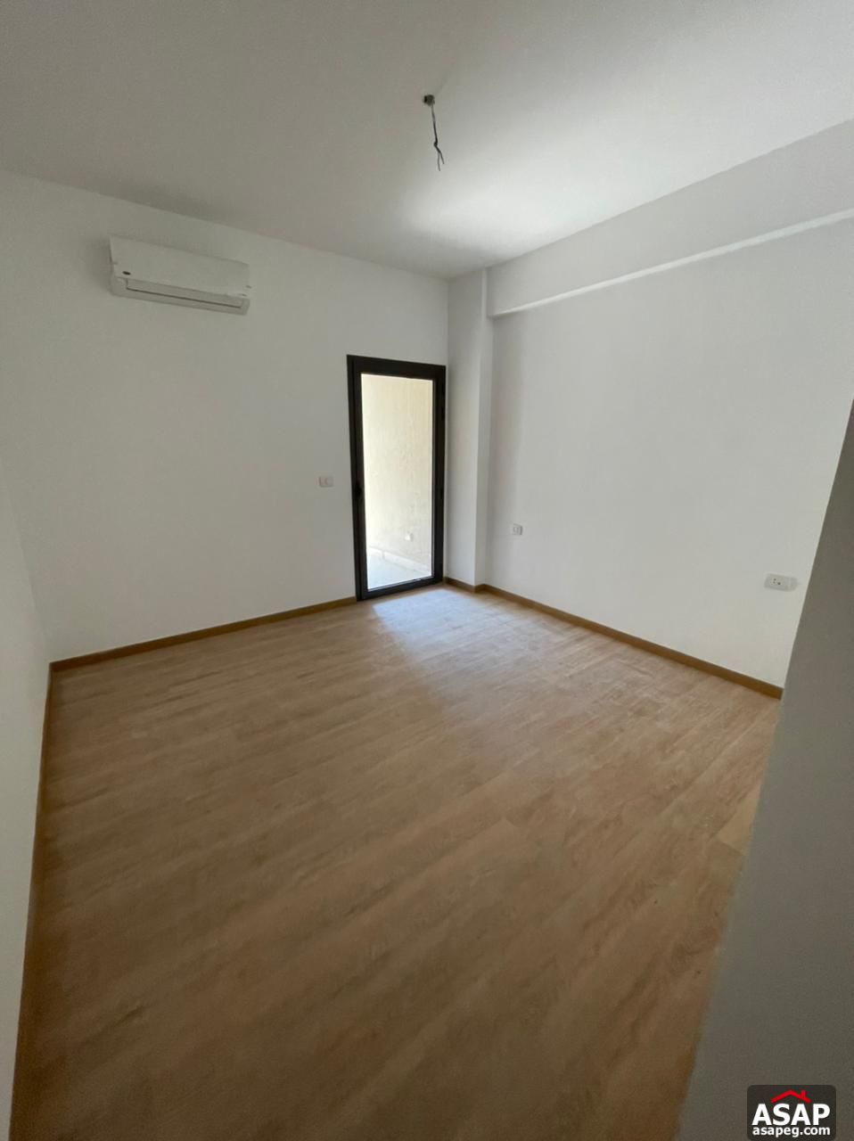 Apartment with Garden for Rent in Fifth Square Apartment with Garden for Rent in Fifth Square