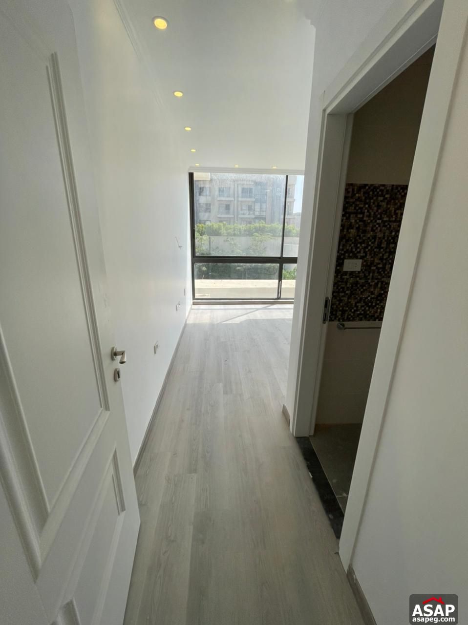 Semi Furnished Apartment in Lake View Residence Semi Furnished Apartment in Lake View Residence