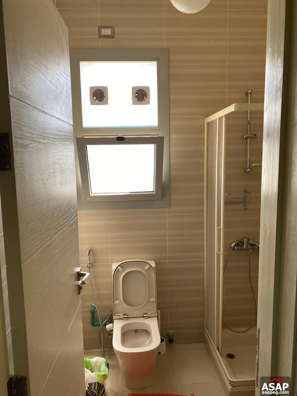 Penthouse for Rent in Village Gate Palm Hills