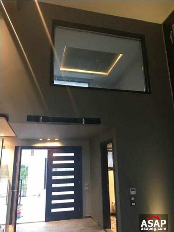 Twin House with Big Garden in Beverly Hills