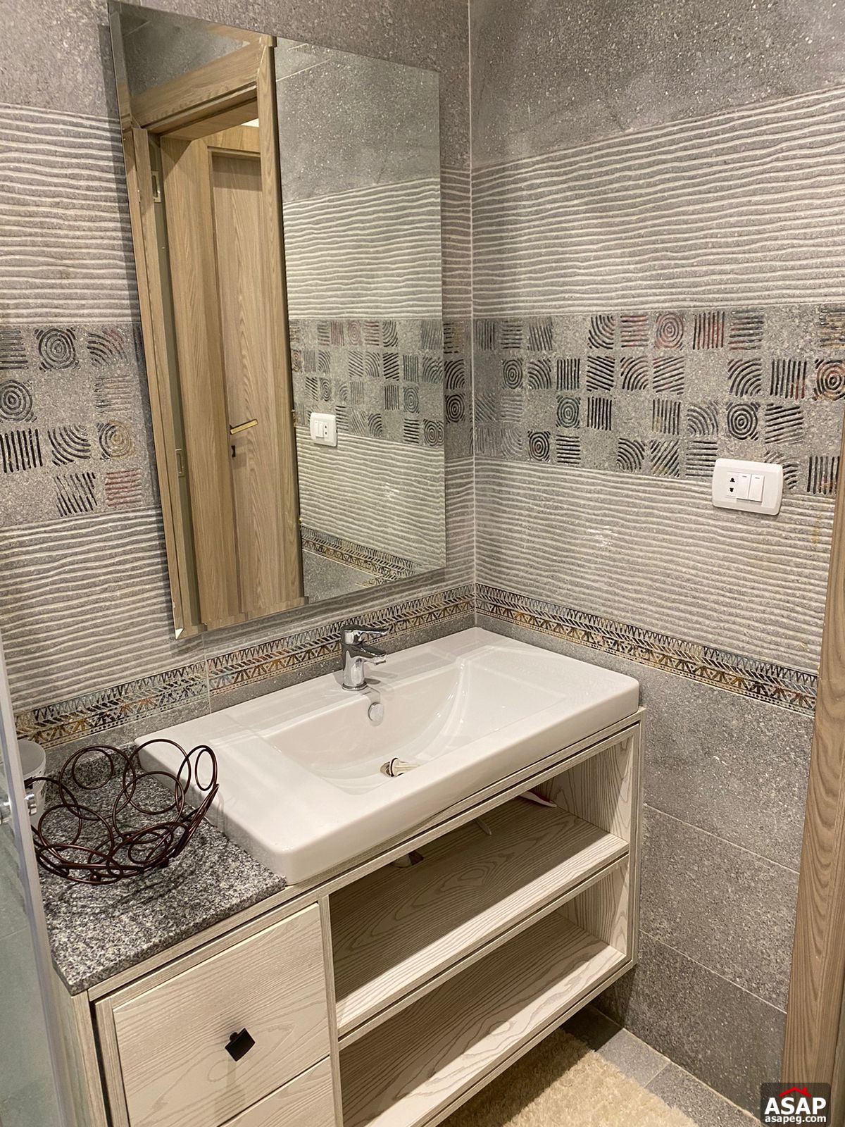 Flat for Rent in Lake View Residence Flat for Rent in Lake View Residence