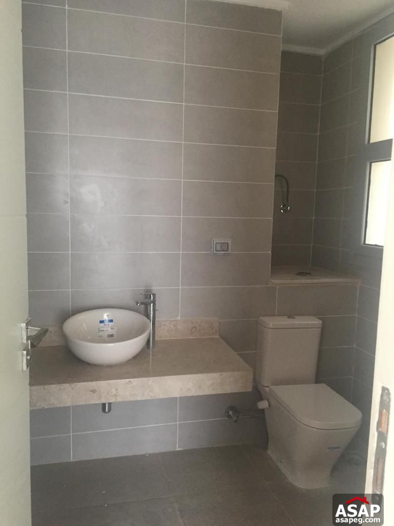 Penthouse for Rent in Village Gate