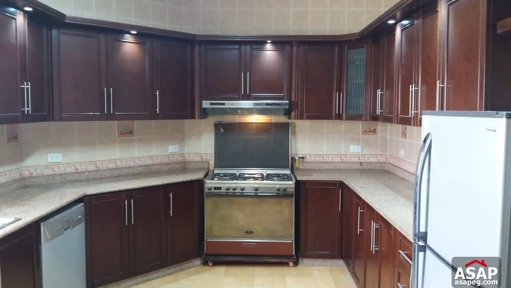 Furnished Apartment for Rent in Green Heights Furnished Apartment for Rent in Green Heights