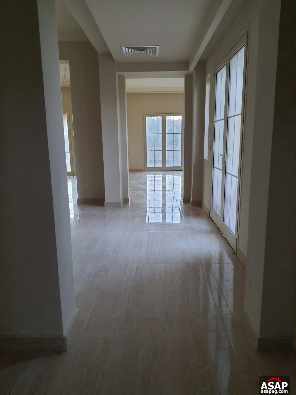 Stand Alone with Swimming Pool for Rent in Hyde Park Stand Alone with Swimming Pool for Rent in Hyde Park