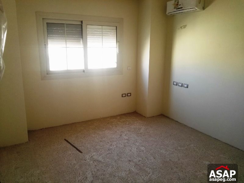 Apartment for Sale in West Golf Apartment for Sale in West Golf