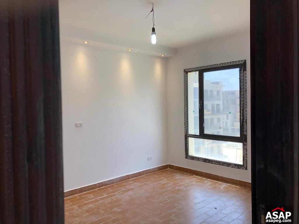 Semi Furnished Apartment for Rent in Eastown Semi Furnished Apartment for Rent in Eastown