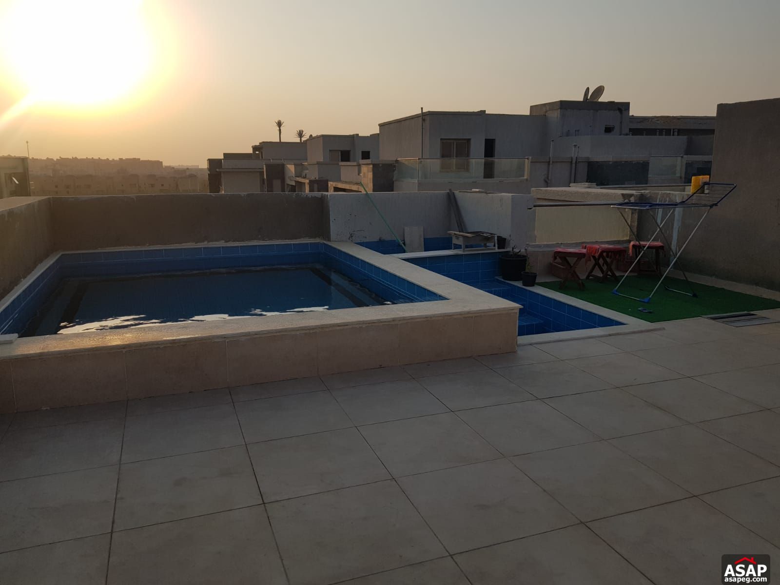 Penthouse with Swimming Pool for Sale in Galleria Moon Valley Penthouse with Swimming Pool for Sale in Galleria Moon Valley