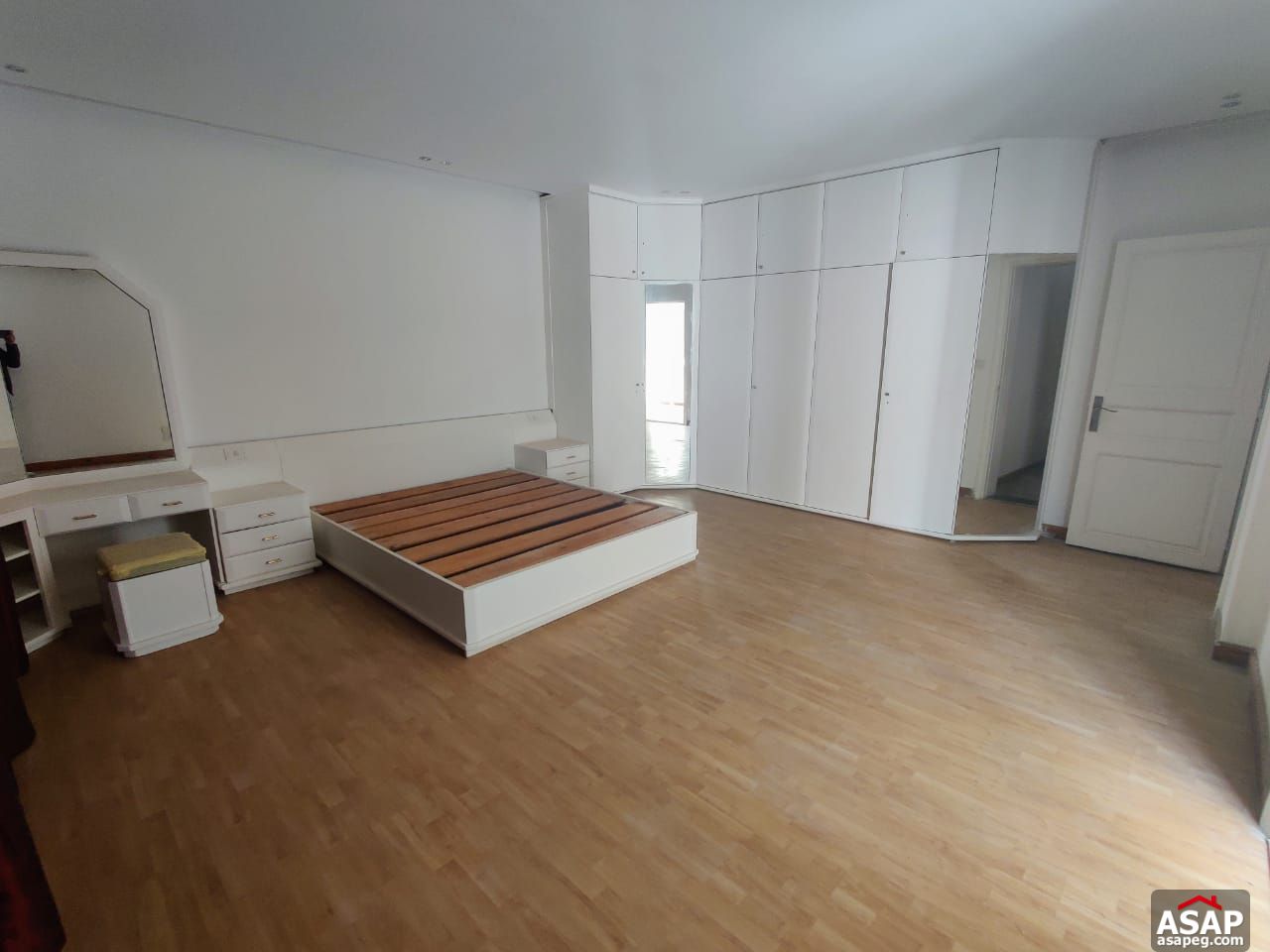 Apartment with Nile View for Rent in Zamalek