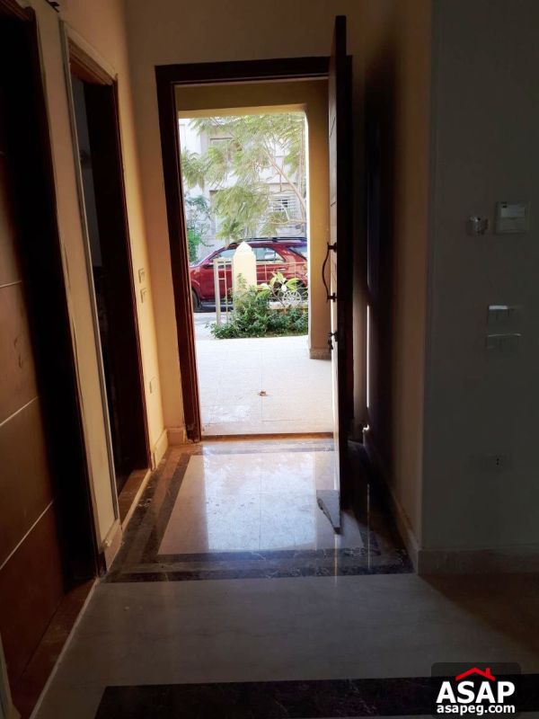 Villa for Rent in Sheikh Zayed Villa for Rent in Sheikh Zayed